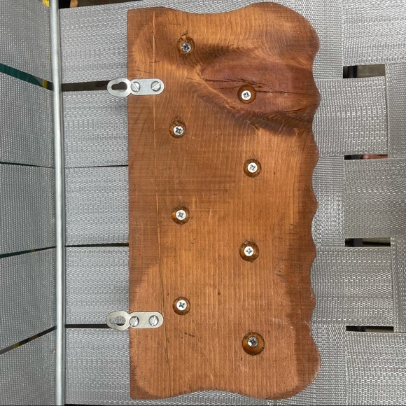 Wooden Vintage Key Hanger - Picture 3 of 3